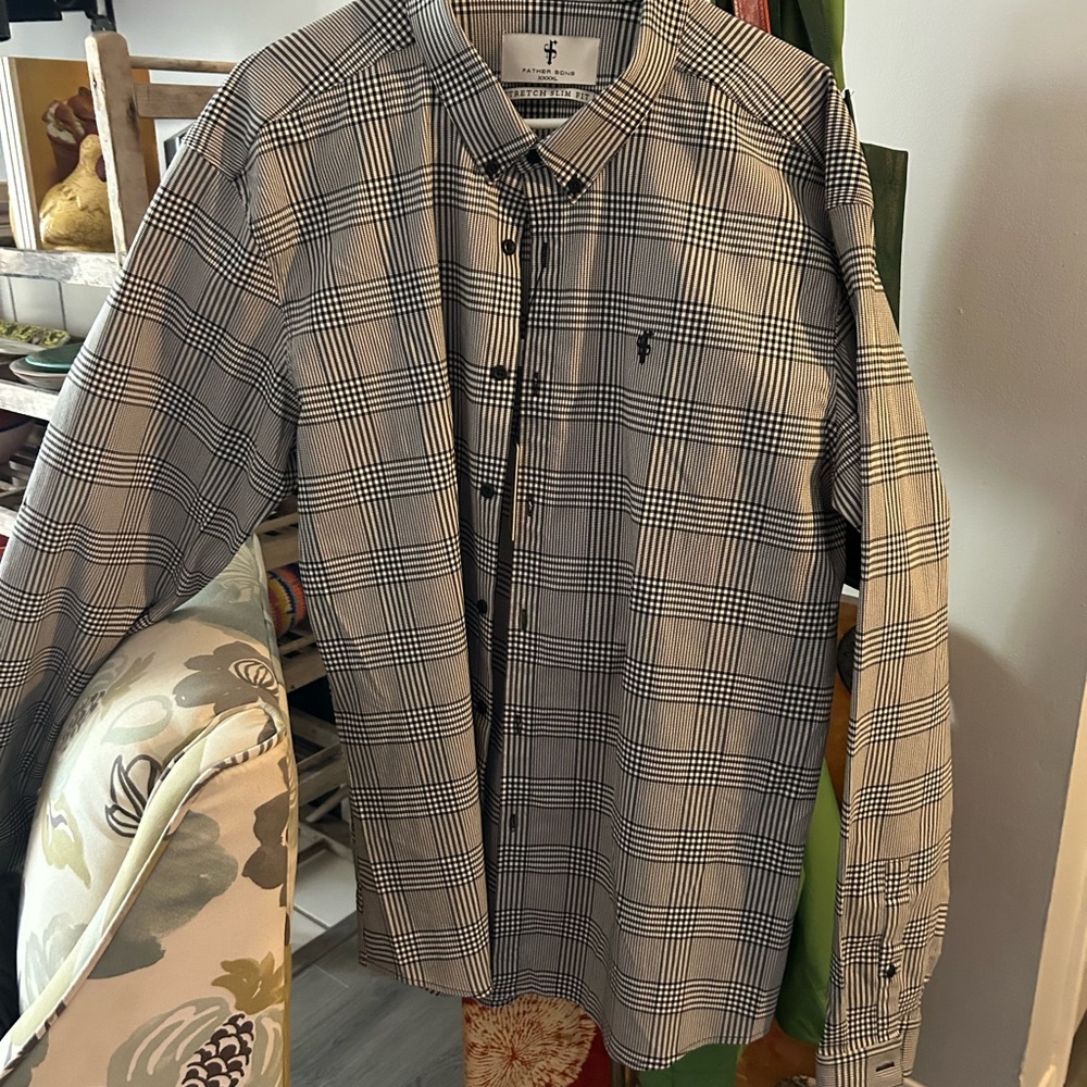 Father Sons. Men's Black & White Plaid Casual Button Down Shirt, New with Tags.